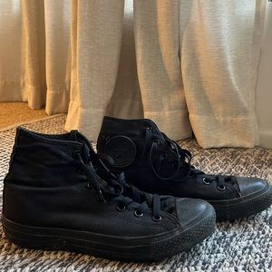 Black hi top converse